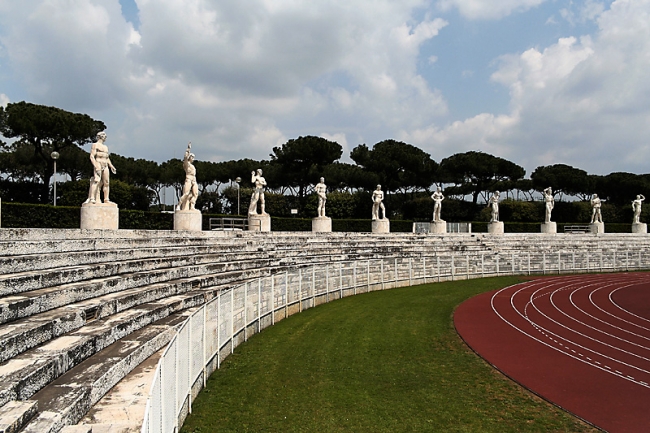 Stadio dei marmi 215